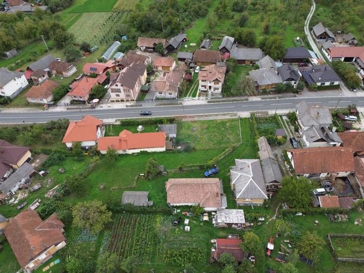 Casă din caramida cu 4 camere de vânzare in Bucumi MM langa DN - 4
