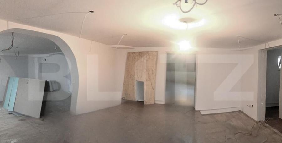 Spa?iu comercial, 65 mp, zona Sud - 2