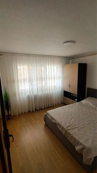 Inchiriez apartament 2 camere - 5
