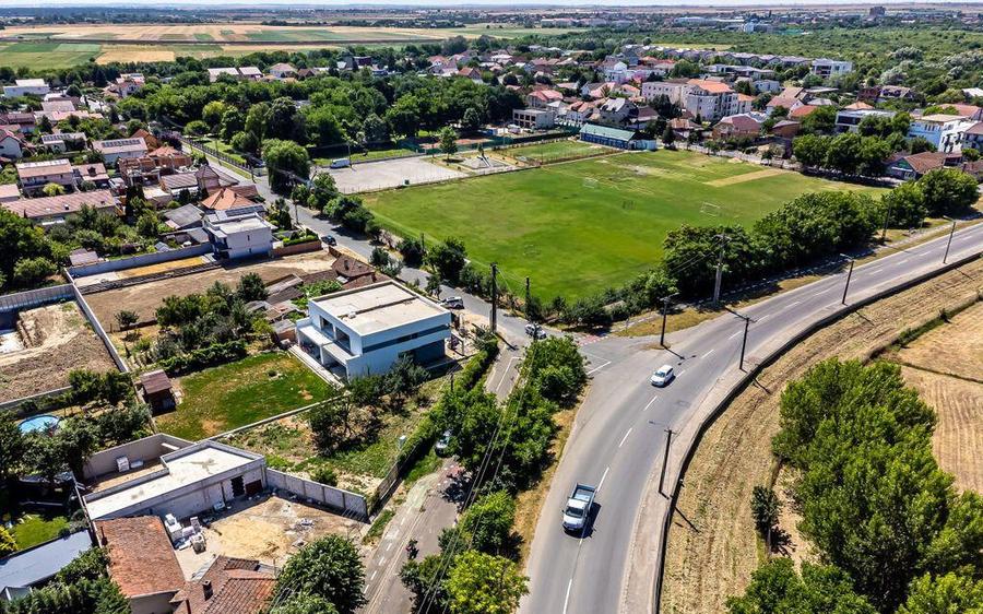 Vila spatioasa in subcetate, proprietate premium - 3