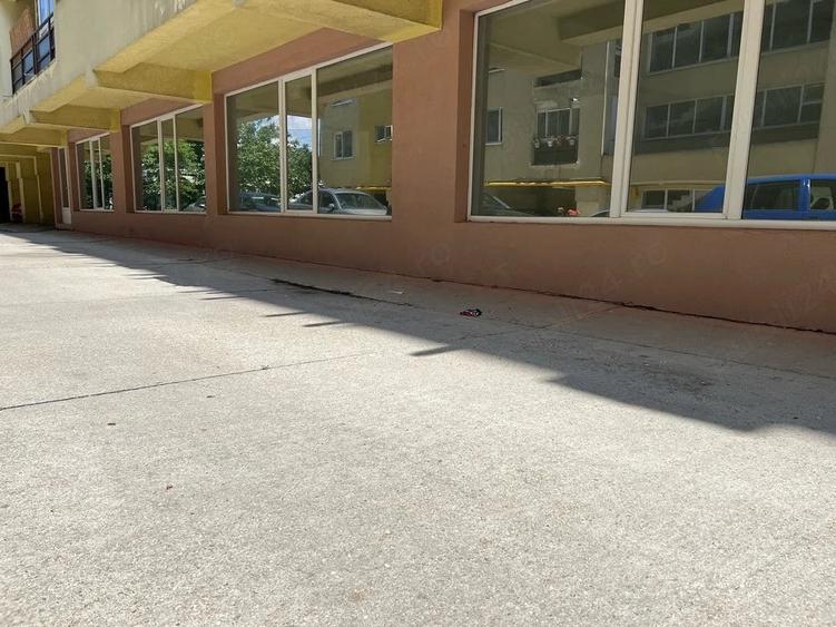 Spațiu comercial, de 322 mp, în Giulești
