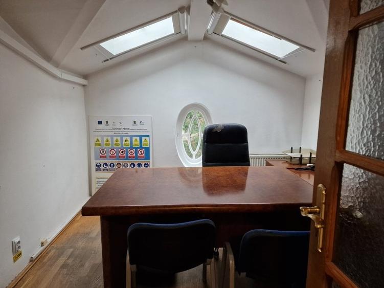 Piata Unirii, Mitropolie, 10 minute metrou, vila deosebita, strada Profesorilor, - 14