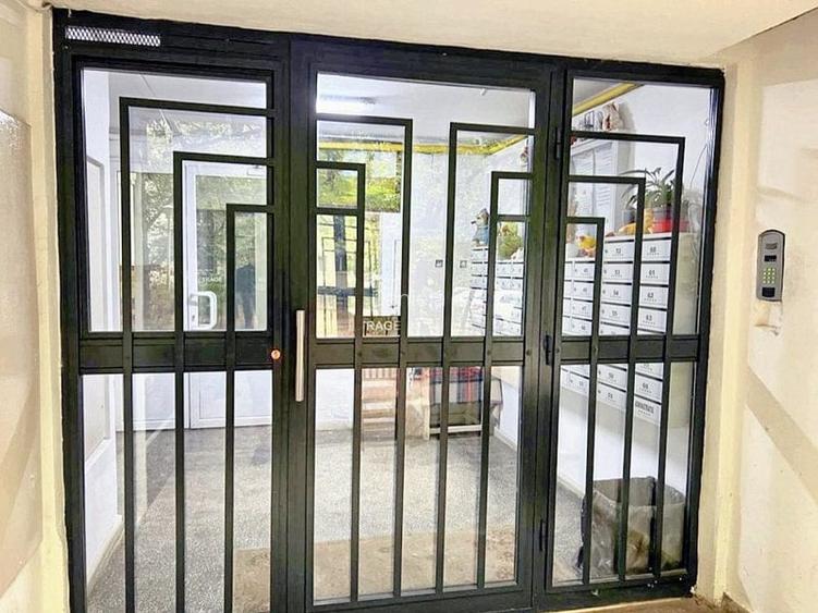 Apartament cu 3 camere semidecomandat în Drumul Taberei Apartament cu 3 camere semidecomandat în Drumul Taberei