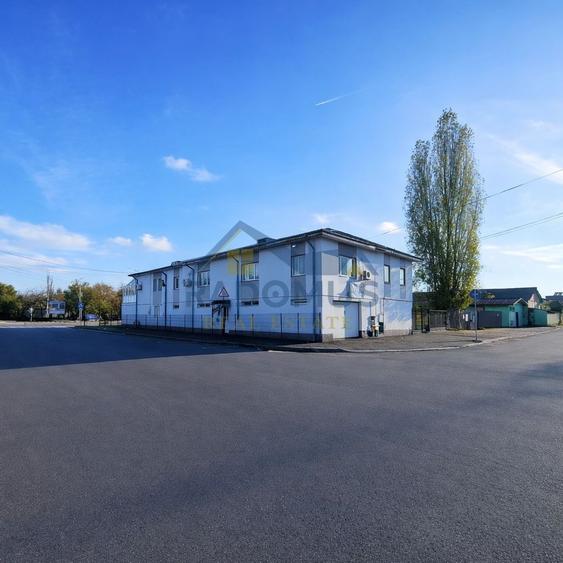 Casă + Spațiu comercial -218 mp utili- Intersecție circulata -Trifazic - 2