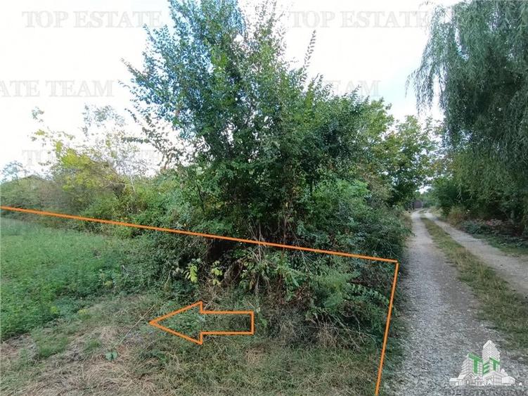 Teren intravilan, stradal in Petrachioaia IF, cu o SU de 1235 mp si deschidere - 8