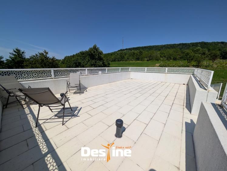 Casa sustenabila 196 mp cu design futurist, in natura, mobilata utilata BARNOVA - 17