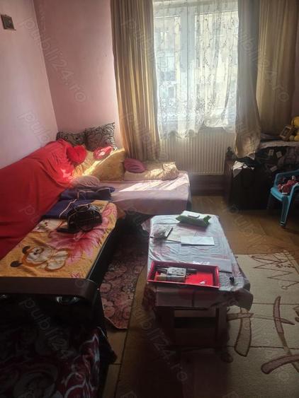 Vand apartament 2 camere plus bucatarie - 1