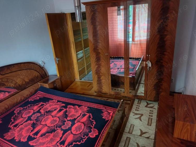 Inchiriez apartament 3 camere zona Gemenii - 4