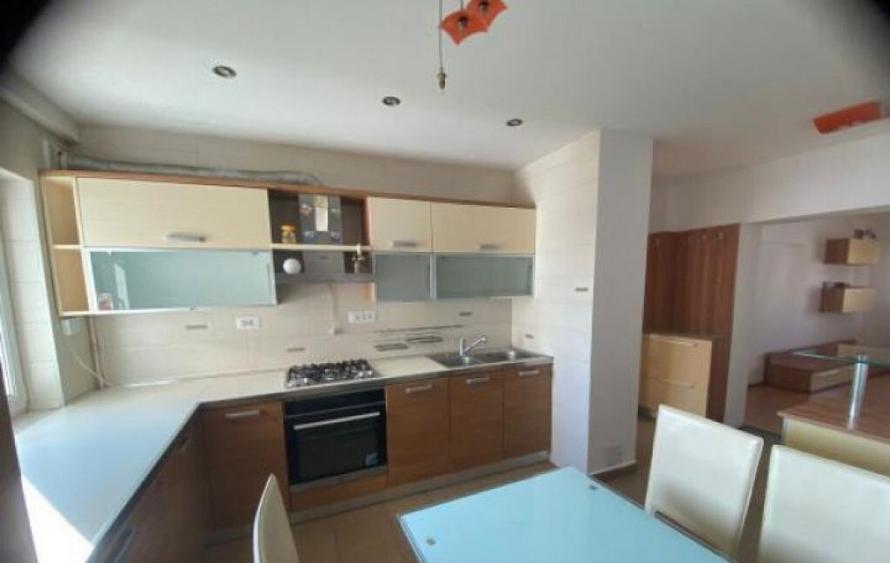 Apartament 4 camere Nerva Traian - 1