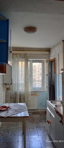 Vând apartament 4 camere  - 4