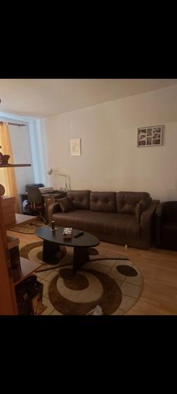 Inchiriez apartament cu o camera zona centrala - 1