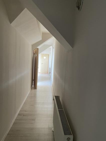 Complex-Lunei,la 5 min.de Prefectu;,10 camere,cas multifuncțional - 9