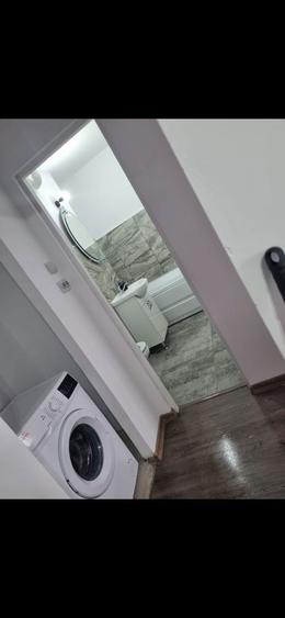 Inchiriez apartament - 2