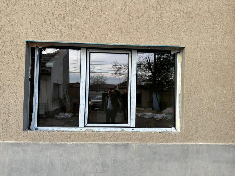 Vila Ghermanesti cu piscina, casa secundara, zona de petreceri si deschidere lac - 7