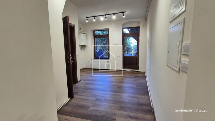 Spațiu comercial, de 80 mp, în Orașul de Jos