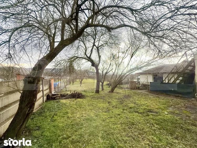 Casa 4 camere,teren 1400 mp,Uioara de jos - 2