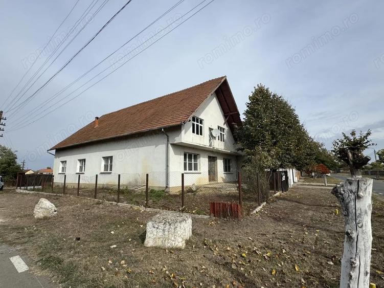 Individuiala Biled P+M,9 Camere,Teren Generos,Toate Utilitatile,2 F.S - 6