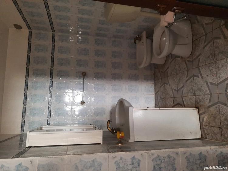 De Vanzare Apartament - 4