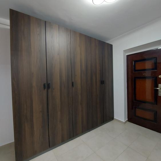 Dristor Mc Donald's- 5minute de metrou - 10