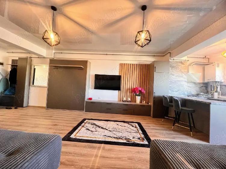 Vand 1 cam studio Mamaia - 2