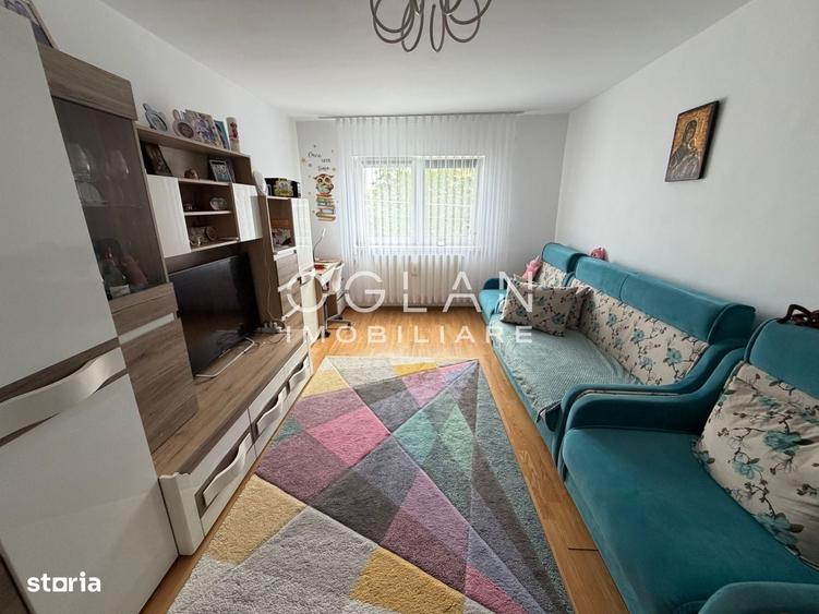 Apartament cu 2 camere decomandat în Vasile Aaron