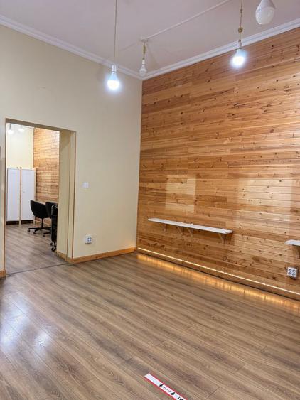 Spatiu comercial - 6