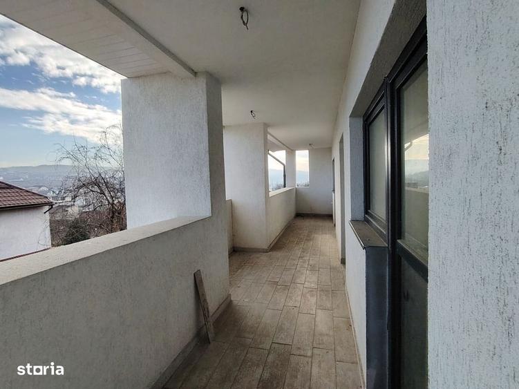 Casa cu 5 camere, doua bai, Bucium str. Grigore T. Popa - 9