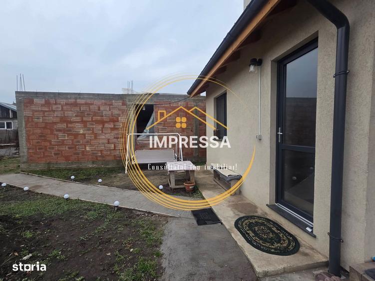 Se vand trei casute in aceeasi curte 99.000euro cartier itcani sv - 1