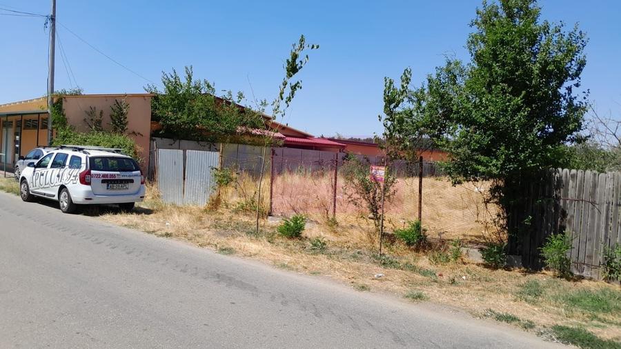 VANZARE TEREN 1800 MP IN SAT TEISORI (GR) - 1