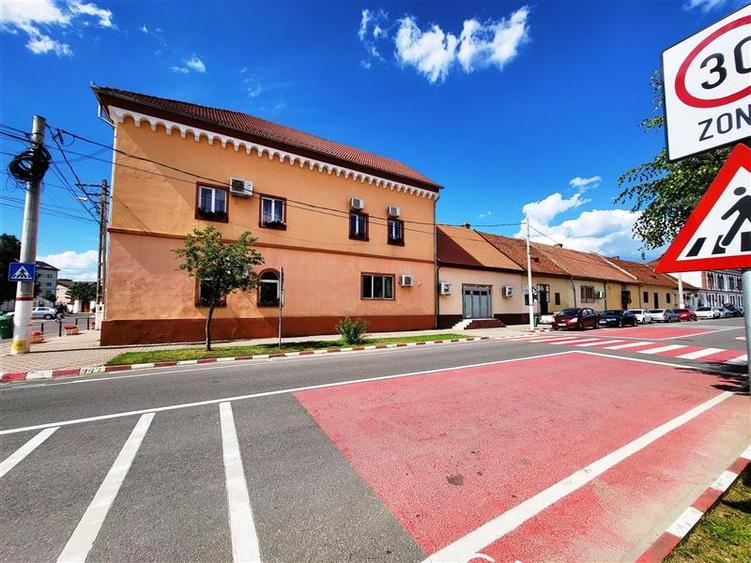 Vanzare spatiu comercial, Ghimbav, Central langa Primarie, vitrina - 23