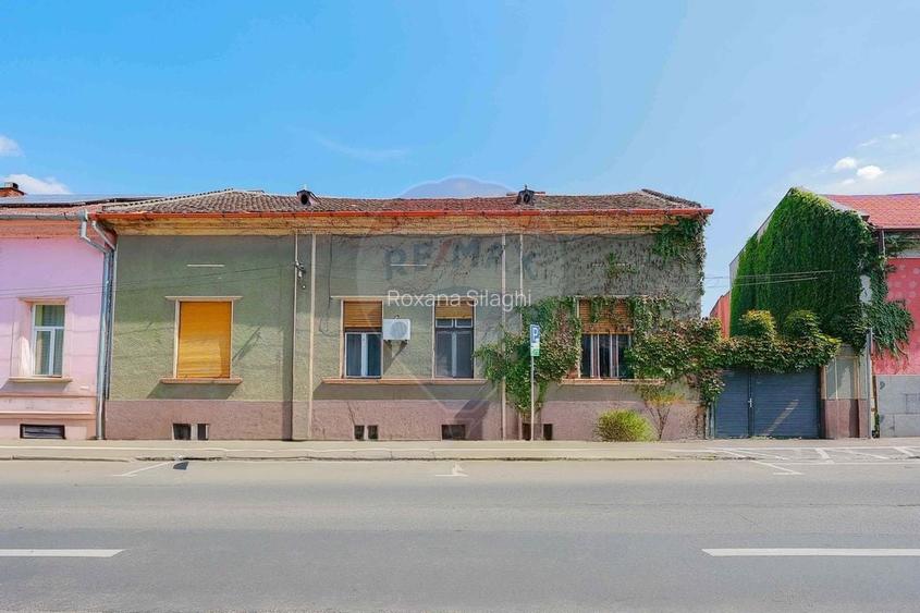Apartament cu 4 camere de vanzare, Str. Sf. Apostol Andrei, Oradea Apartament cu 4 camere de vanzare, Str. Sf. Apostol Andrei, Oradea