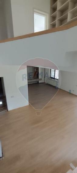 Casa / Vila Otoprni Ilfov  de vanzare - 11