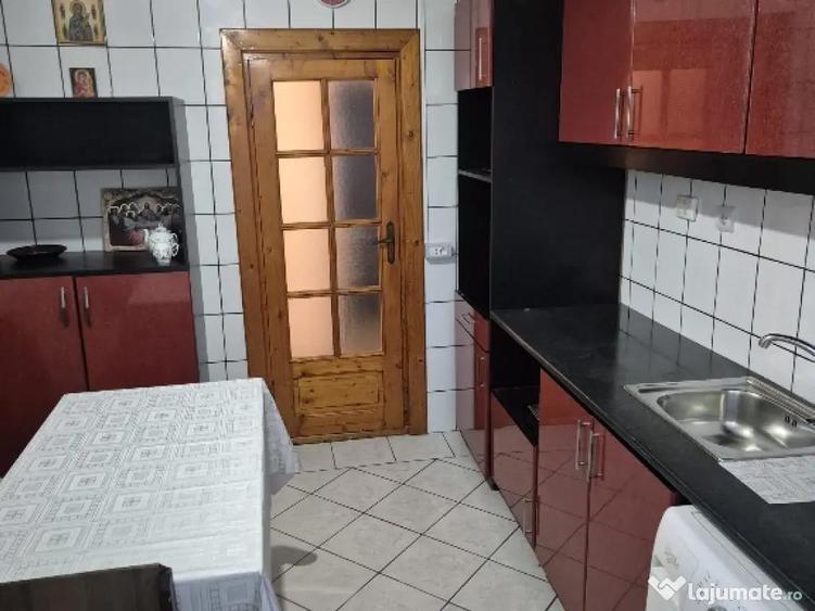 Vand apartament doua camere central - 1