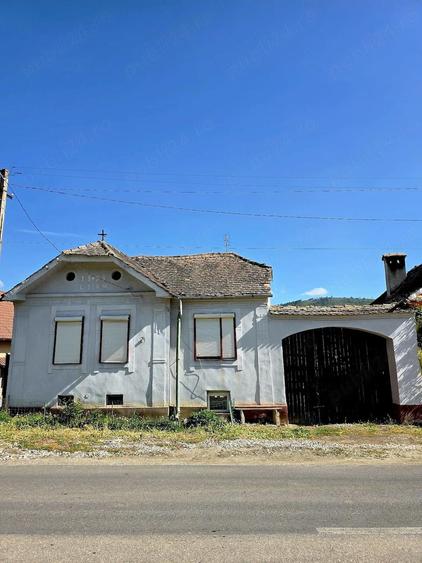 Casa de vanzare in Jibert (Bra?ov) Pe traseul Via Transilvanica! Ideala pentru locuit sau pensiune - 2