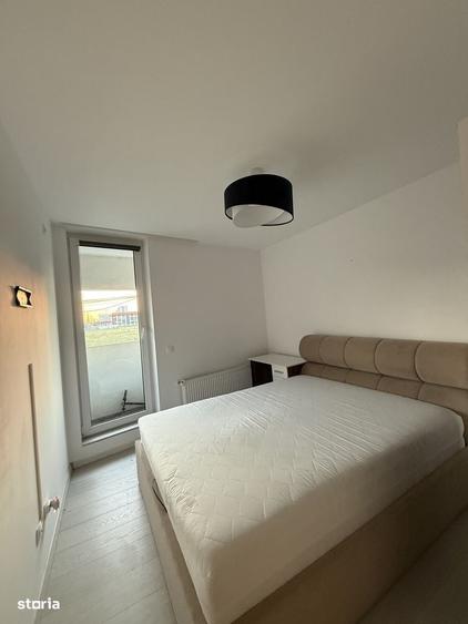 Apartament cu 3 camere semidecomandat în Militari