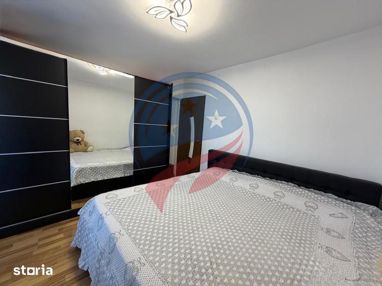 Apartament cu 3 camere semidecomandat în Central