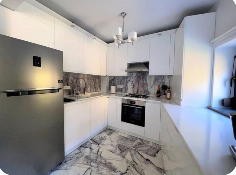 Apartament cu 2 camere decomandat, mobilat în Băneasa — fotografia 3