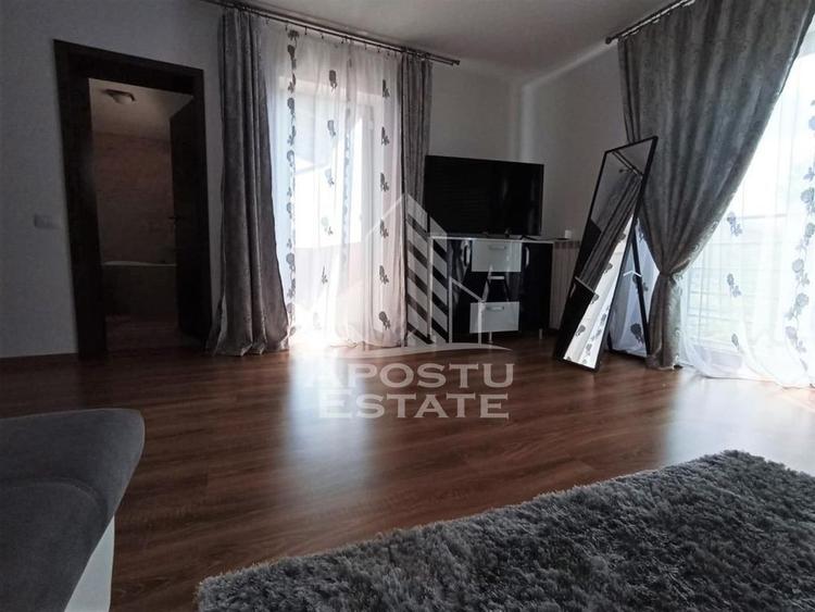 Casă cu 5 camere cu Teren 352 Mp în Moșnița Veche