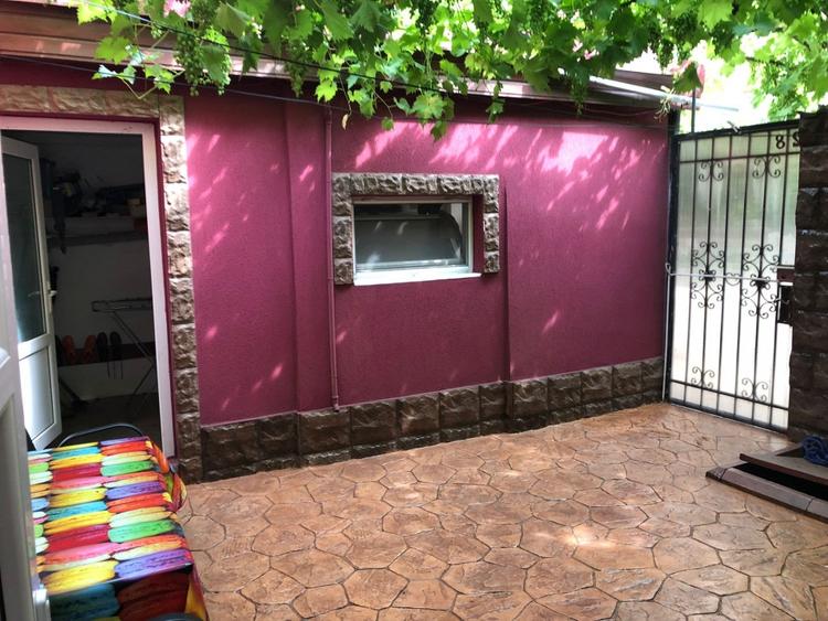Casă individuală cu 4 camere cu Canalizare în Chercea