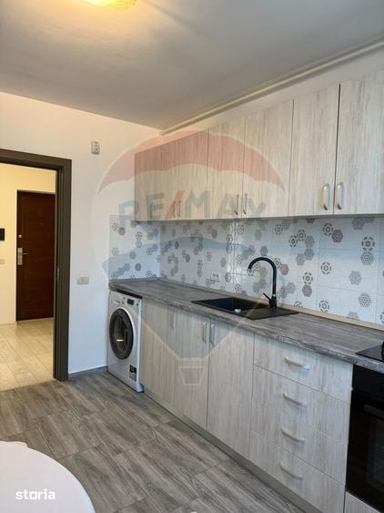 Apartament cu 2 camere, mobilat în Central