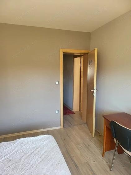 Apartament cu 3 camere decomandat în Colentina