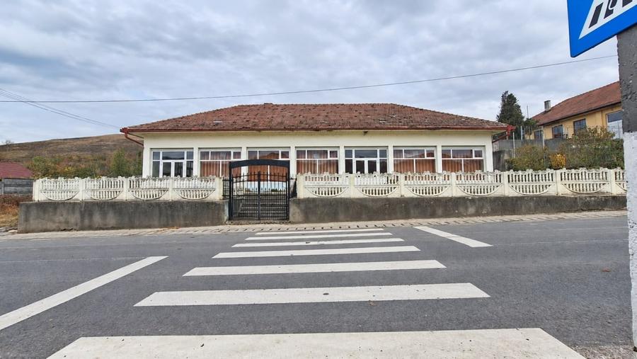 Spațiu comercial, de 239 mp, în Soroștin