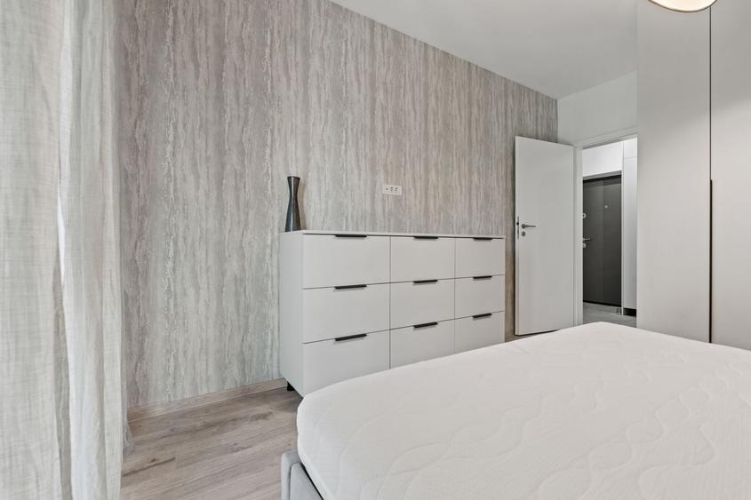 Apartament cu 2 camere semidecomandat, mobilat în Metalurgiei