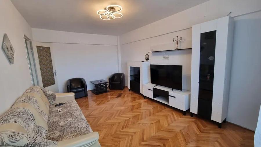 Apartament cu 3 camere decomandat în Ultracentral