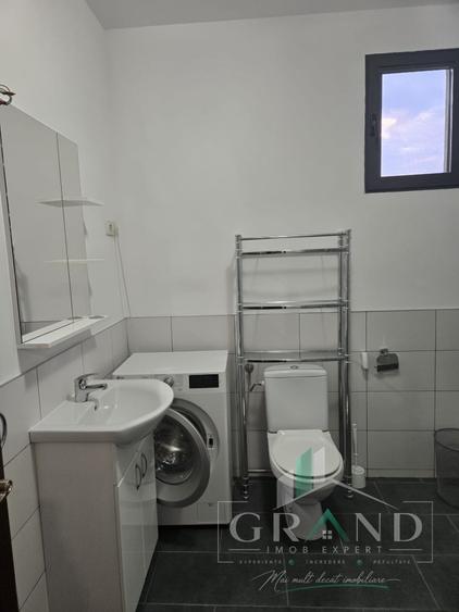 Apartament cu 2 camere semidecomandat, mobilat în Semicentral