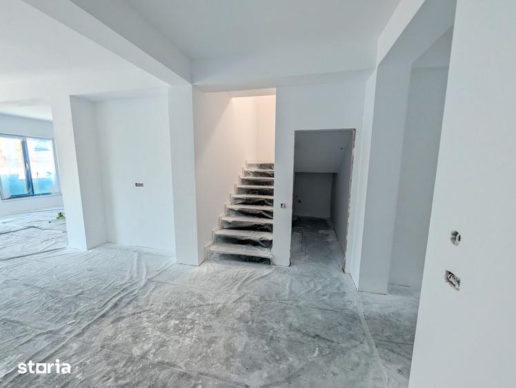 Casă cu 5 camere cu Teren 511 Mp în Tunari