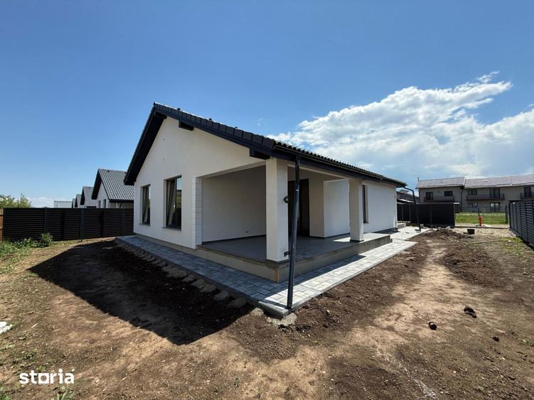 Casa pe parter cu 4 camere de vanzare - Sanpetru - 8