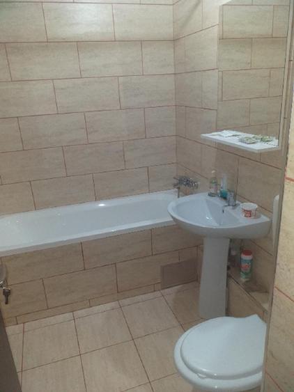 Apartament cu 2 camere decomandat în Apusului
