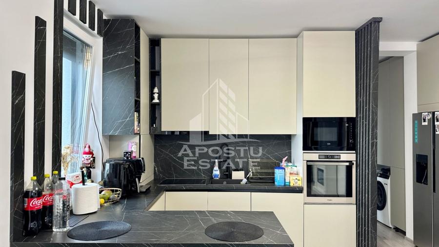 Apartament cu 3 camere decomandat, mobilat în Dumbrăvița