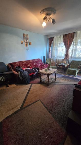 Apartament 2 camere decomandat - zona DACIA - 83.000 euro (Cod E11+E12) - 2